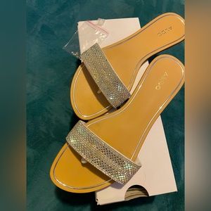 ALDO Cadilinna a sandal. Size 9